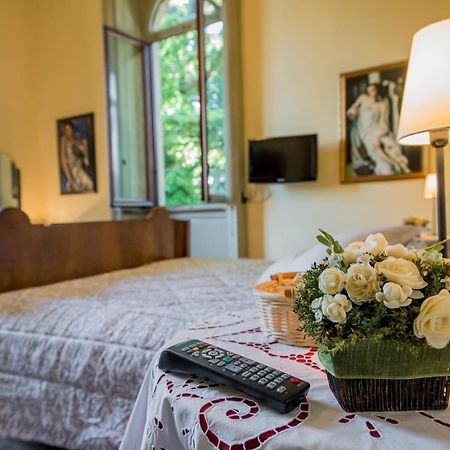 Villa Confalonieri Мандельо дел Ларио Екстериор снимка